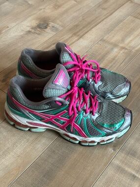 10.5 ASICS Gray, Pink and Teal Women's Athletic Shoes